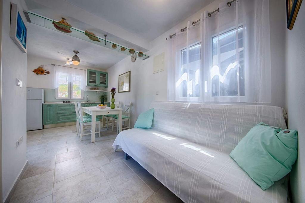 Molo Trovna Apartments 维斯 外观 照片