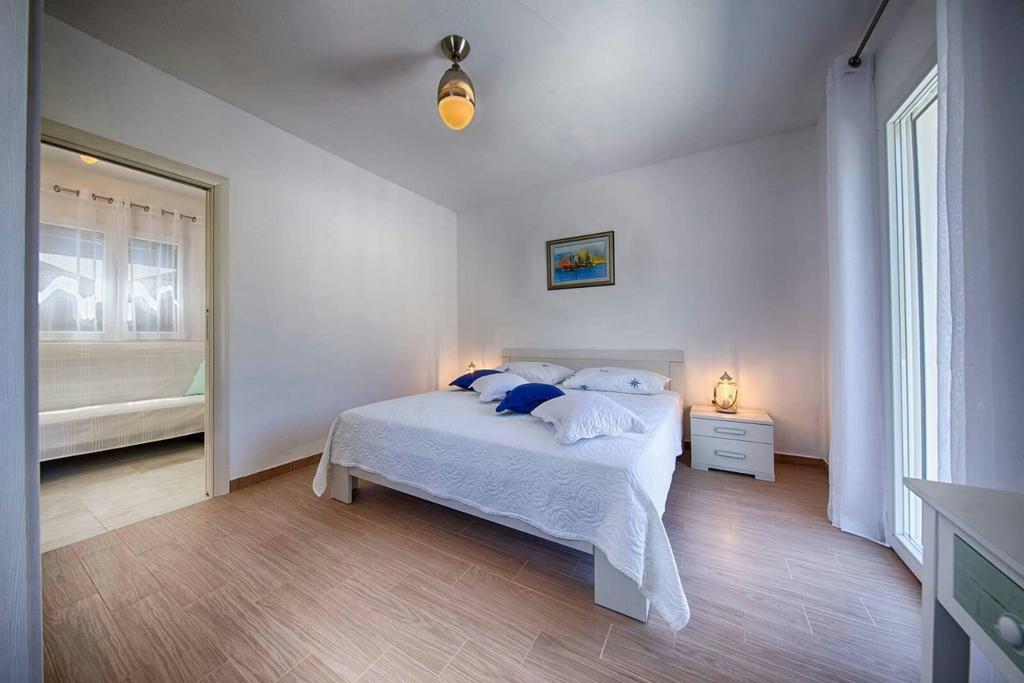 Molo Trovna Apartments 维斯 外观 照片