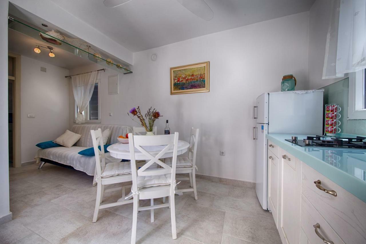 Molo Trovna Apartments 维斯 外观 照片